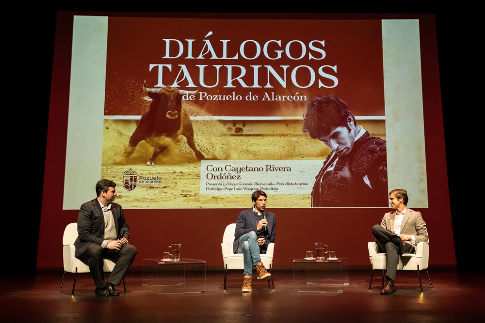 Diálogos taurinos