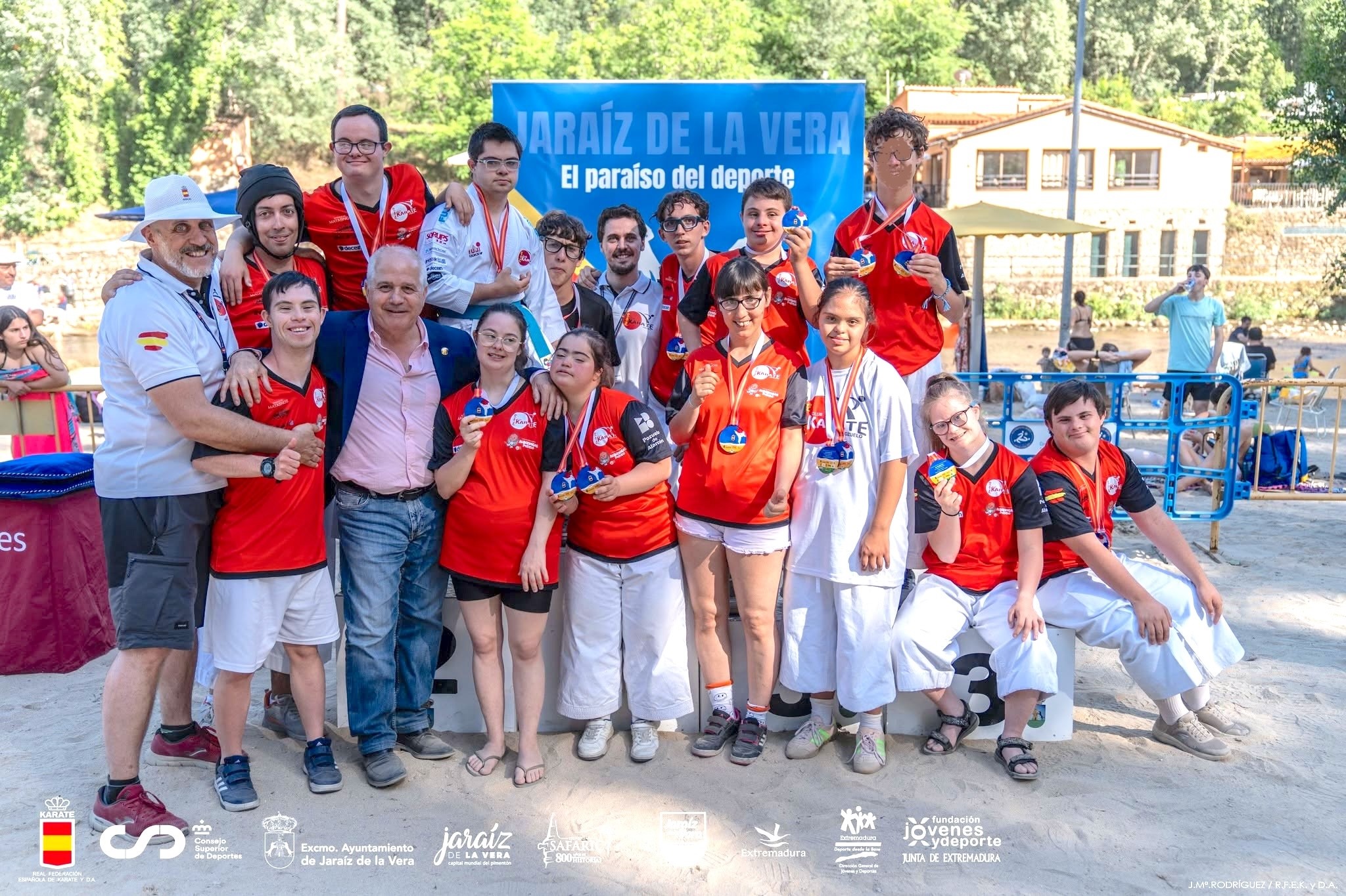 El Club Karate Pozuelo conquista por cuarto año consecutivo la Copa Internacional de Karate Playa