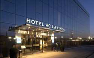 Fachada del Hotel AC La Finca (Se abre en ventana nueva)