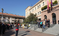 Minuto de silencio a las puertas del Consistorio (Se abre en ventana nueva)