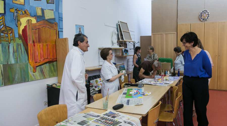 La alcaldesa, Susana Pérez Quislant, visita los talleres