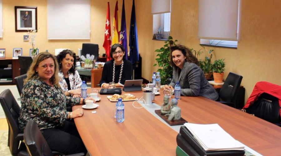 Reunión de la alcaldesa y la gerente del 112