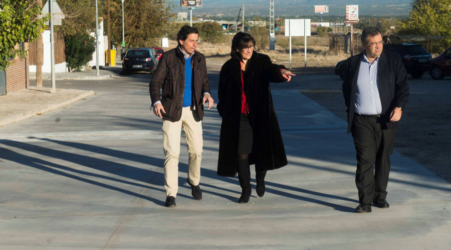 La alcaldesa de Pozuelo, Susana Pérez Quislant, visita las obras de La Cabaña