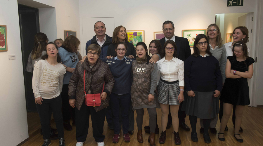 Exposición Pinceles para la inclusión de Pozuelo de Alarcón
