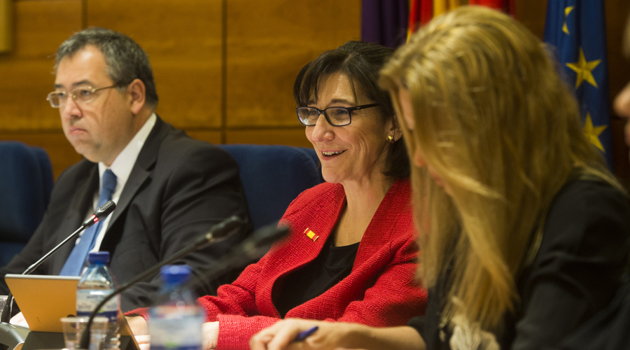 La alcaldesa, Susana Pérez Quislant, presidiendo el pleno de diciembre