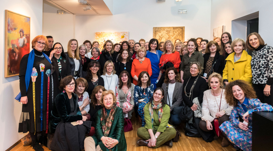 Exosición mujeres artistas