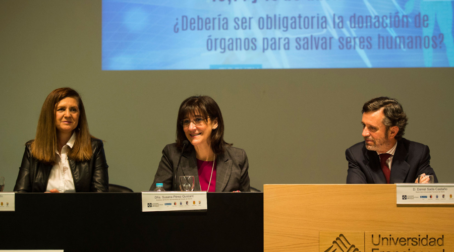 La alcaldesa, Susana Pérez Quislant, en la inauguración del Torneo de Debate