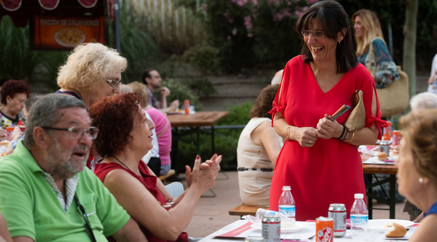 La alcaldesa de Pozuelo de Alarcón en las Fiestas de La Estación