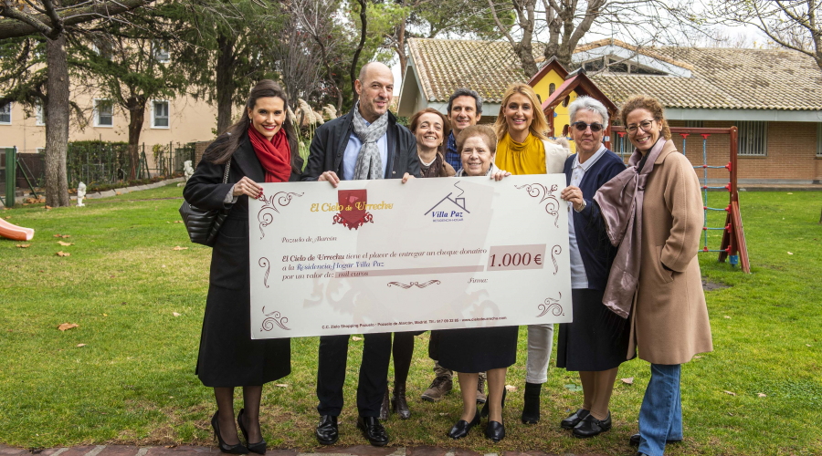Momento de la entrega del premio