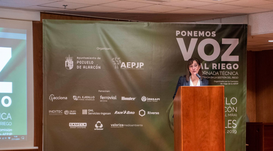 La alcaldesa clausura la jornada "ponemos voz al riego"