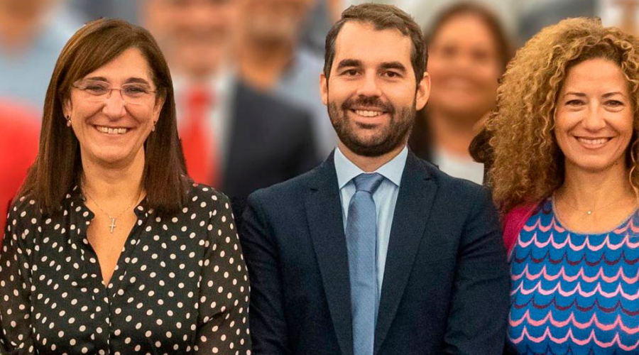 La alcaldesa, Susana Pérez Quislant, junto a los concejales Francisco Melgarejo y Mónica García