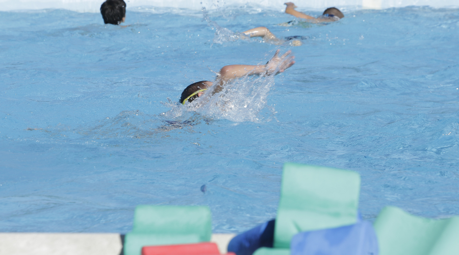 El Gobierno municipal de Pozuelo amplía el personal sanitario y de socorrismo para la campaña de verano