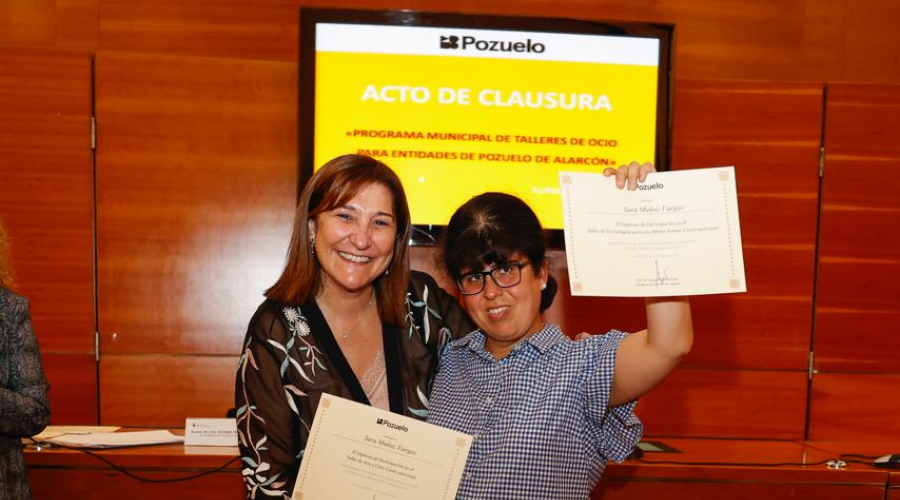 La Alcaldesa clausura los talleres de ocio formativos para personas con discapacidad