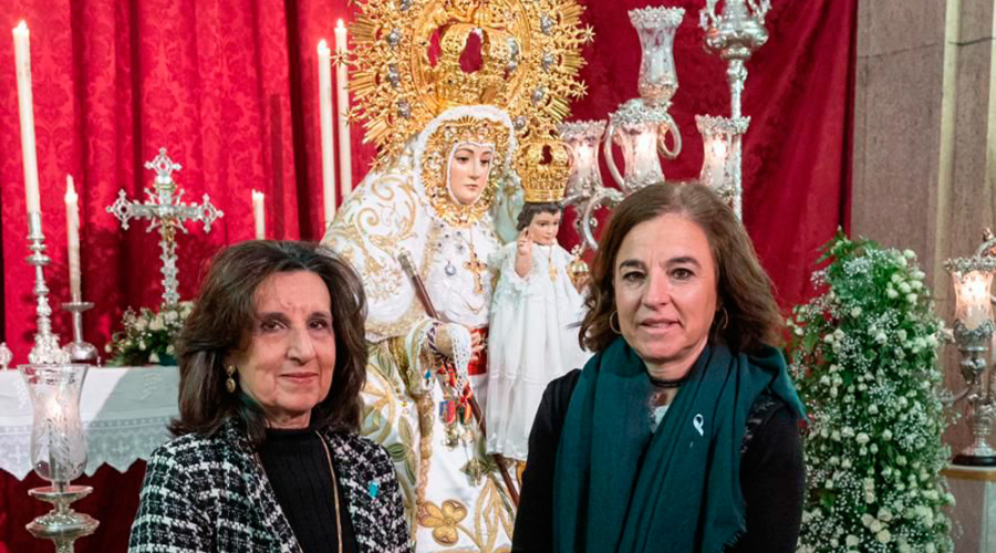 ​​​​​​​​Besamanos virgen