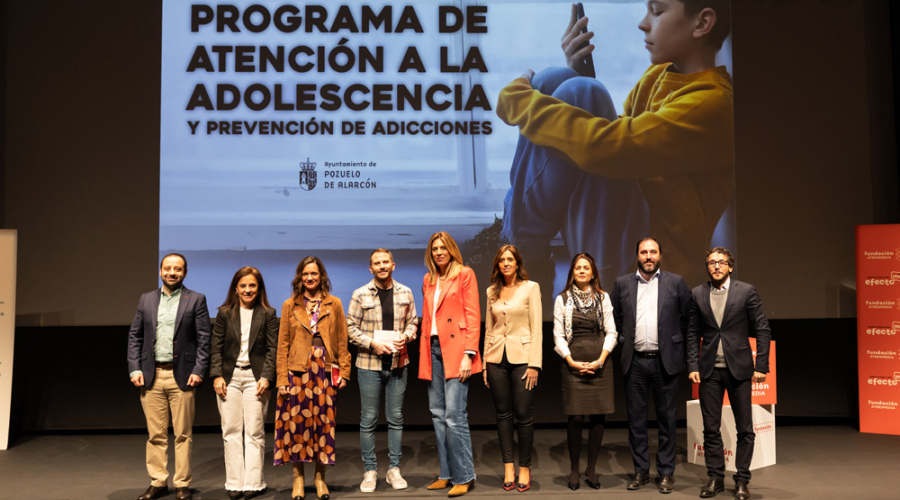 Presenta su Primer Programa de Atención a la Adolescencia