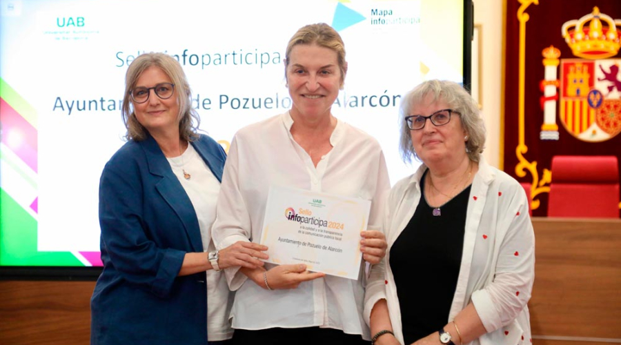 Entrega sello Infoparticipa