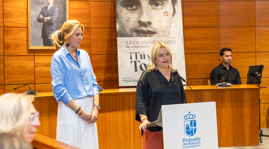 foto de archivo: uno de los ultimos homenajes a miguel angel blanco