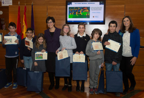 Entrega de premios de los Concursos escolares Navideños (Se abre en ventana nueva)