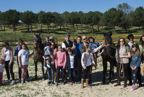 La alcaldesa ha acudido esta mañana al Aula de Educación para participar en esta actividad
