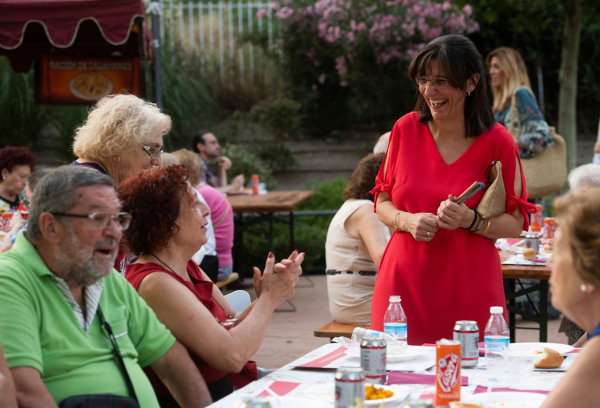 La alcaldesa de Pozuelo de Alarcón en las Fiestas de La Estación