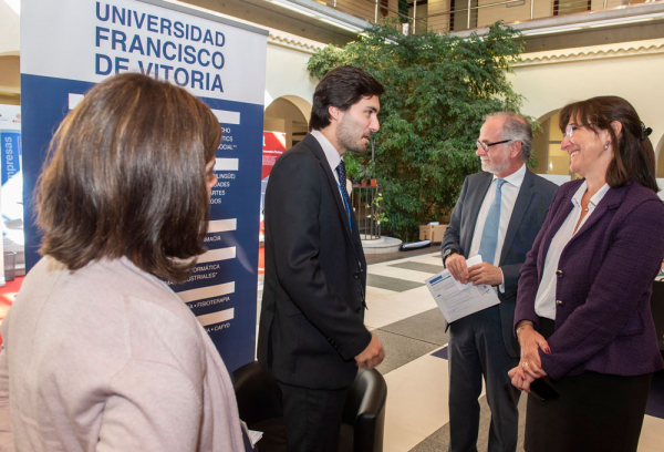 La alcaldesa, Susana Pérez Quislant, en el I Foro de Formación Empleo y Empresas
