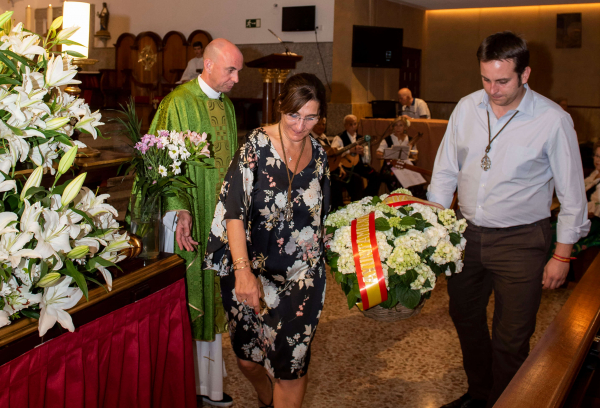 La Ofrenda floral a la Virgen del Carmen