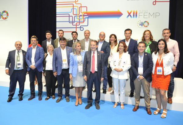 Miembros de la Junta de Gobierno de la FEMP