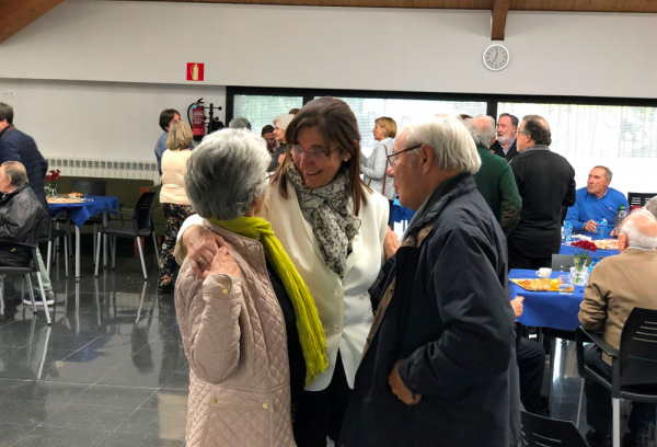 La alcaldesa en el Centro Municipal de Mayores Prados de Torrejón