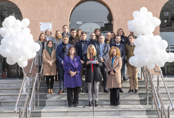 Lectura y minuto de silencio