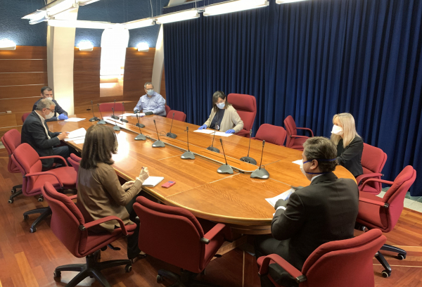 Foto reunión Comisión del Día Después