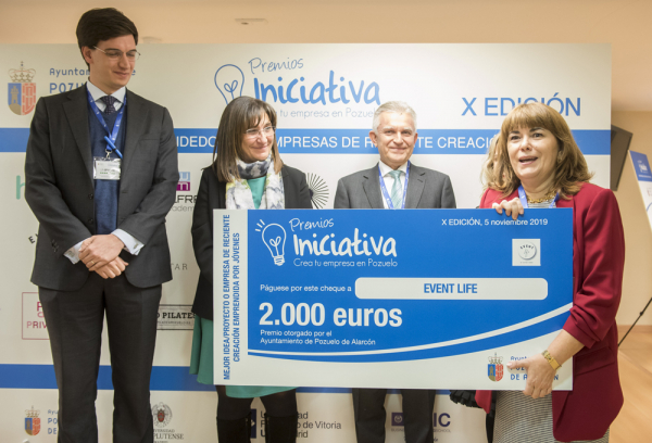 Uno de los galardonados de la ediciçon anterior de Premios Iniciativa