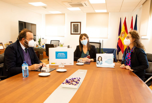 Firma de acuerdos con Espirituosos España