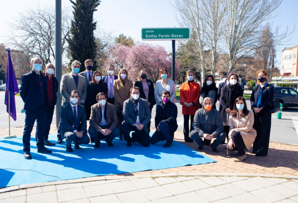 Inauguración de la Plaza Emilia Pardo Bazán