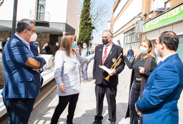 La alcaldesa asiste al concierto de las marchas procesionales de La Lira de Pozuelo