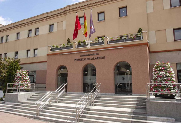 El Gobierno municipal colabora con diferentes universidades de la región para facilitar el estudio a los alumnos de Pozuelo
