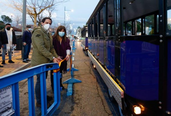 Comienza a circular el Tren de la Navidad