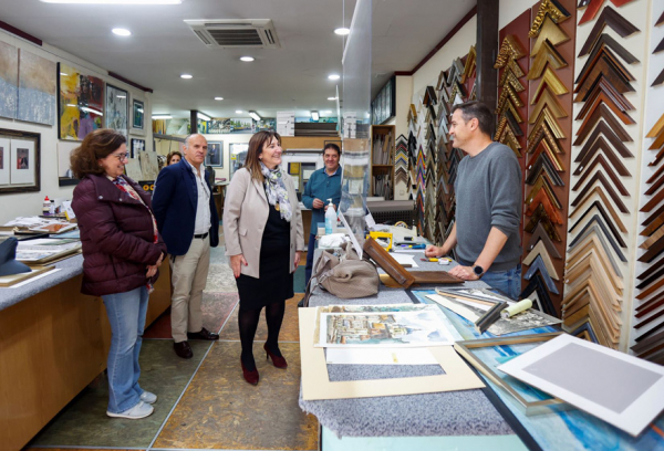 Quislant visita comercios