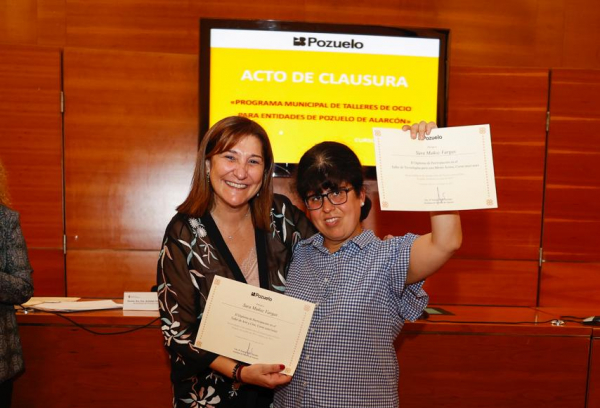 La Alcaldesa clausura los talleres de ocio formativos para personas con discapacidad
