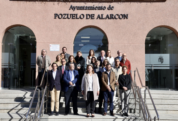 Minuto de silencio a las puertas del Ayuntamiento 