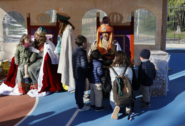 entrega de cartas a los reyes magos
