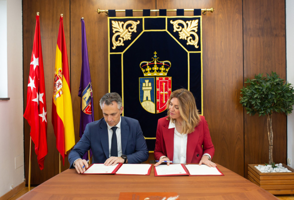 Firma convenio suelo