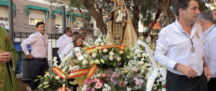 Ofrenda a la Virgen del Carmen